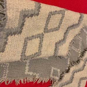Aritzia Wilfred: Blanket Scarf